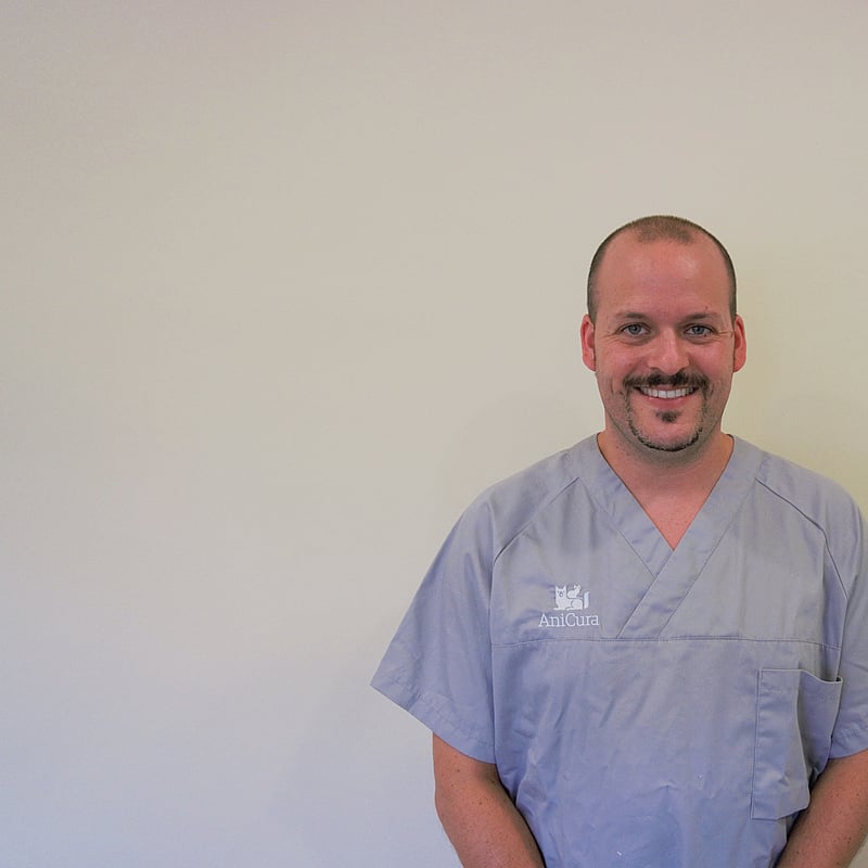 Foto de Isaac Ramírez Pérez, Auxiliar Técnico Veterinario