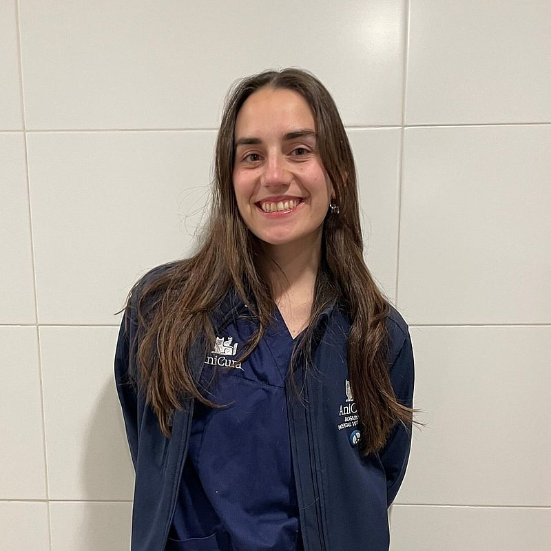 Foto de María Llort Olivé, Veterinaria