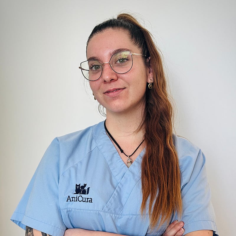 Foto de África López, Auxiliar Clínica Veterinaria