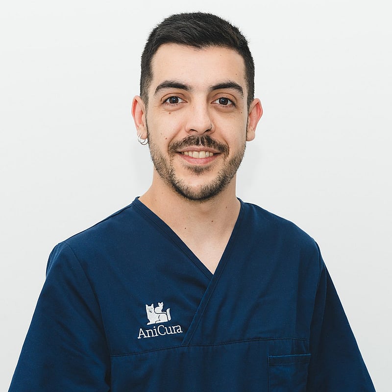 Foto de Jonathan González Caramazana, Médico Veterinario