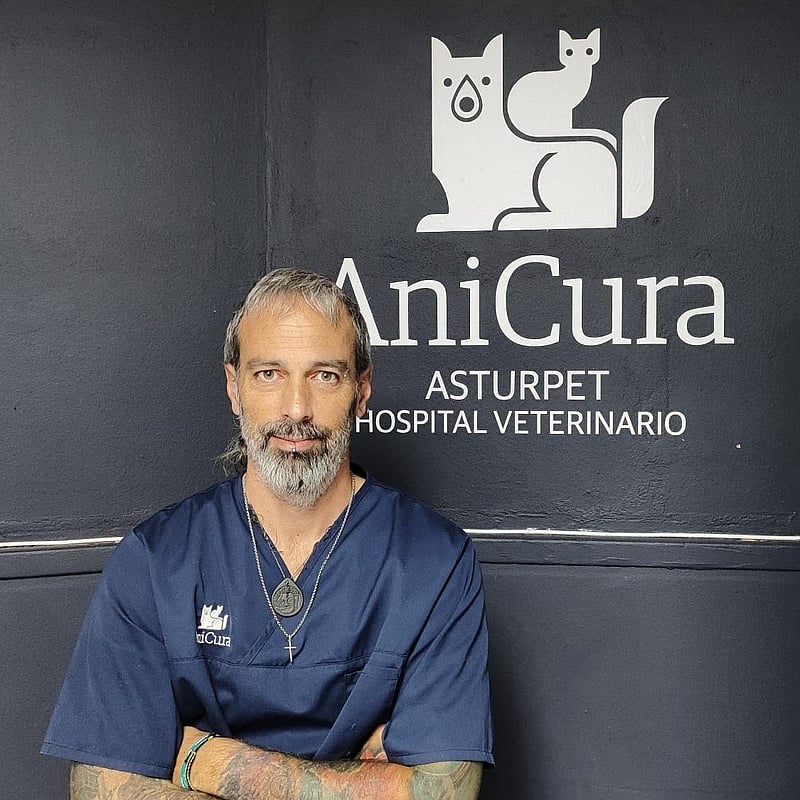 Foto de Carlos Querol, Veterinario